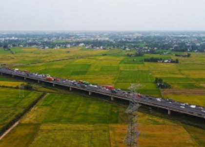 [ BÁO GIAO THÔNG] XÂY CẦU CẠN CAO TỐC TẠI ĐBSCL THẾ NÀO CHO HIỆU QUẢ? (29/07/2023)